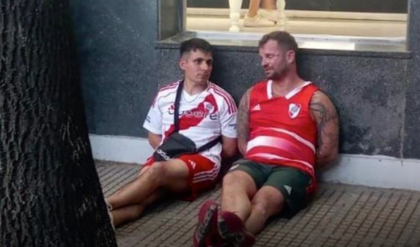 Torcedores do River Plate são presos por ataque a ônibus de atleticanos