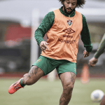 Marcelo pode rescindir contrato com Fluminense após desentendimento com Mano Menezes