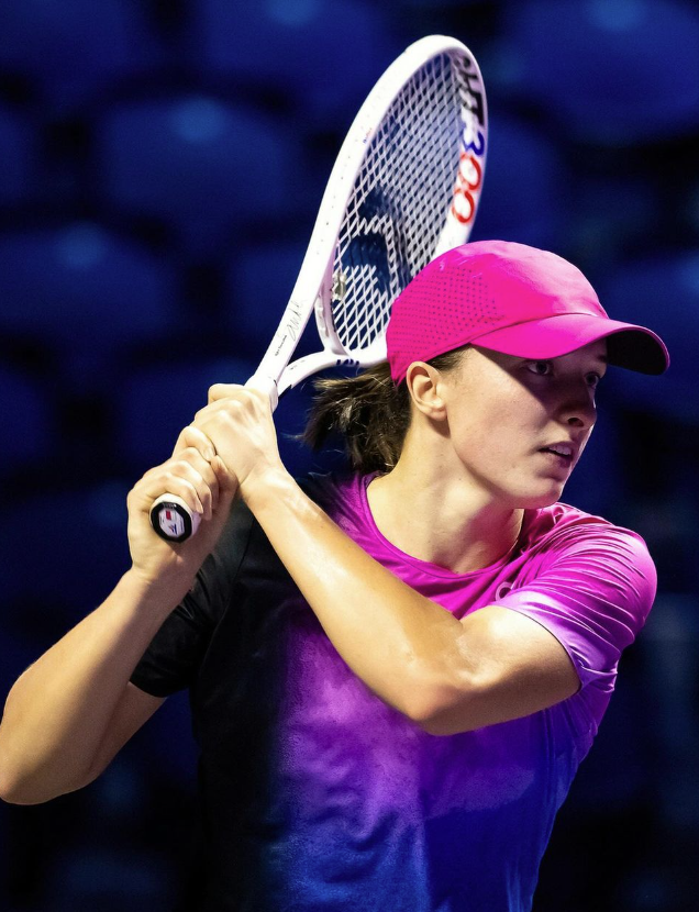 Tênis: Iga Swiatek dá adeus ao WTA Finals, e semifinalistas são definidas
