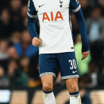 Atleta do Tottenham é suspenso após comentários racistas contra colega de equipe