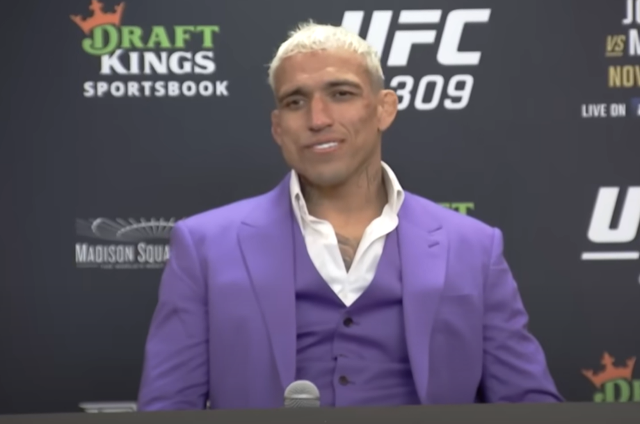 Lutador brasileiro entra em ranking dos melhores do UFC e recebe elogios de Dana White