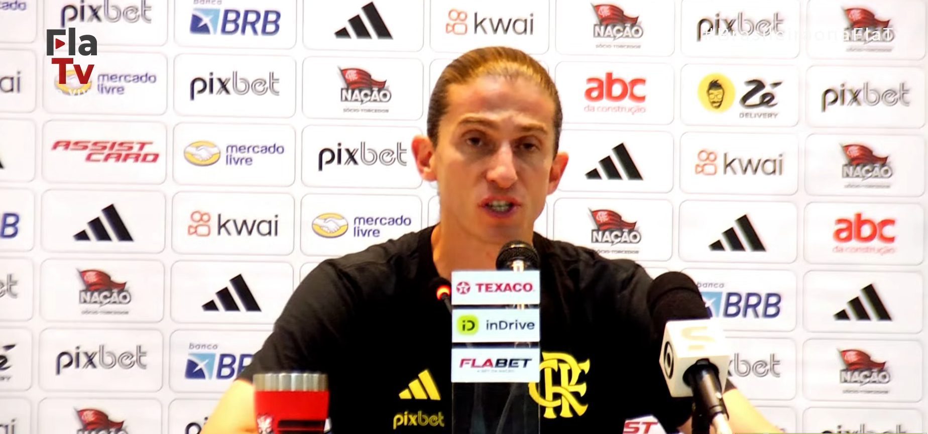 Filipe Luís elogia garotos do Ninho após vitória do Flamengo, mas faz alerta