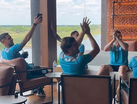 Campeão de Copa do Mundo reage a vídeo com jogadores do Racing em festa antes de final