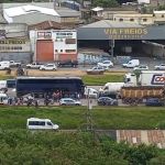 Ônibus desgovernado causa acidente no Anel Rodoviário, em BH, e deixa ao menos 2 em estado grave