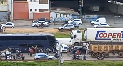 Imagens do acidente no Anel Rodoviário em BH nesta sexta-feira (29)