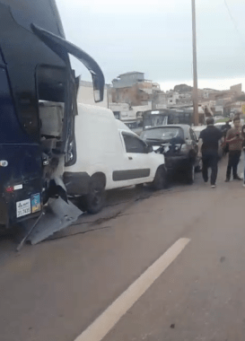 Imagens do acidente no Anel Rodoviário em BH nesta sexta-feira (29)