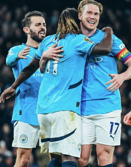 Manchester City vence na Premier League e encerra jejum de vitórias