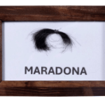 Mecha de cabelo de Maradona será leiloada por valor exorbitante; entenda