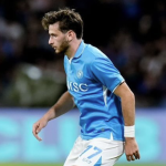 Astro do Napoli sofre lesão no joelho e não deve mais jogar em 2024