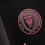 Com Messi como modelo, Inter Miami divulga novo uniforme para 2025; veja