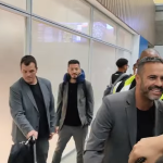 Botafogo desembarca no Rio de Janeiro com festa da torcida, que pede: 'Fica, Artur Jorge'