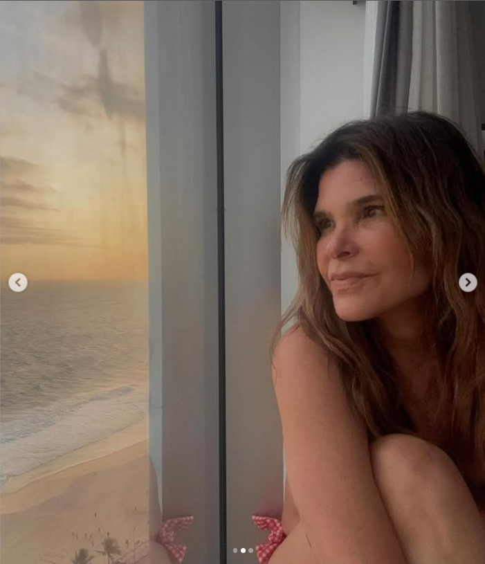 Cristiana Oliveira publica fotos ousadas às vésperas do aniversário de 61 anos