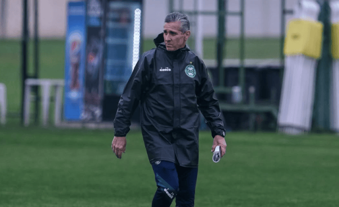 Jorginho comandou Natanel no Coritiba; o ex-lateral da Seleção Brasileira deu conselhos importantes ao jovem