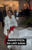 Lady Gaga manda pizza para fãs