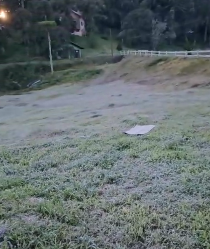 Geada em Monte Verde, distrito de Camanducaia.