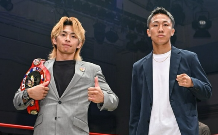 Shigetoshi Kotari (direita) ao lado do seu oponente da luta de 2 de agosto, Yamato Hata (esquerda) Shigetoshi Kotari (direita) ao lado do seu oponente da luta de 2 de agosto, Yamato Hata (esquerda)