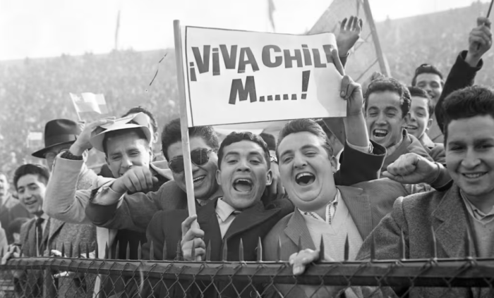 Torcedores do Chile na semifinal contra o Brasil na Copa do Mundo de 1962