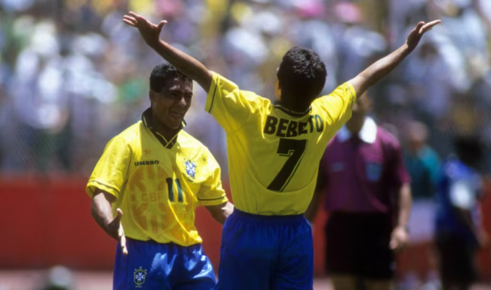Bebeto e Romário comemoram gol na Copa do Mundo de 1994
