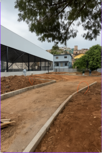 A previsão é que o ginásio e a praça sejam entregues conjuntamente no dia 20 de março.