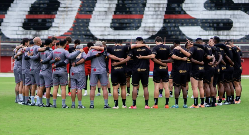 Pouso Alegre chega a BH para decisão contra o Cruzeiro e treinará em clube do Atlético