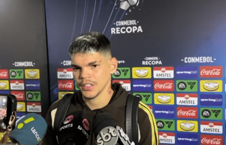 Ayrton Lucas, em entrevista após a derrota do Flamengo no Maracanã