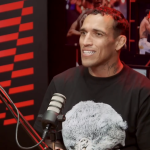 Charles vê vantagens contra Holloway e faz previsão sobre disputa de cinturão no UFC