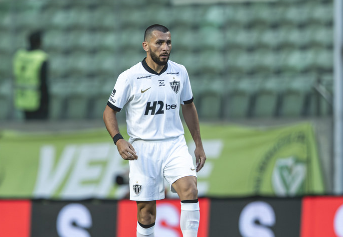 Alonso é direto sobre pênalti perdido em classificação do Atlético no Mineiro