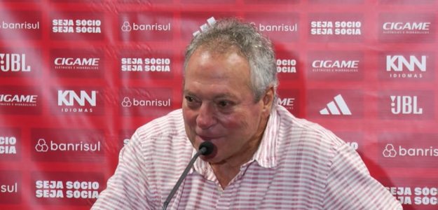 Abel Braga concedeu entrevista coletiva depois de Paulo Pezzolano