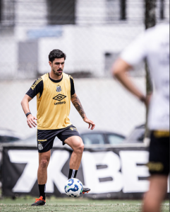 João Basso, ex-zagueiro do Santos