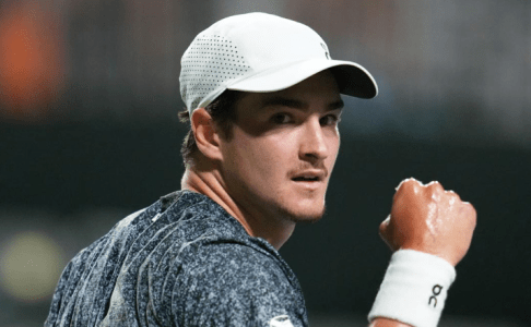 João Fonseca em ação no Masters 1000 de Indian Wells 2026