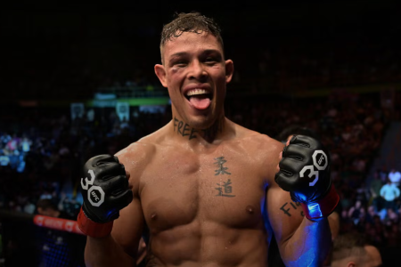 Caio Borralho vence Reinier De Ridder no UFC 326