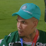 Paulinho desabafa após título do Palmeiras e revela prazo para retorno