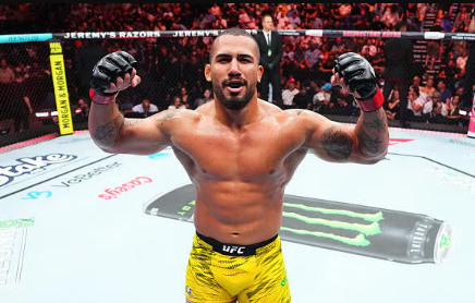 Vitor Petrino, lutador brasileiro do UFC