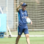 Grêmio visita Chapecoense para se manter no primeiro pelotão do Brasileiro