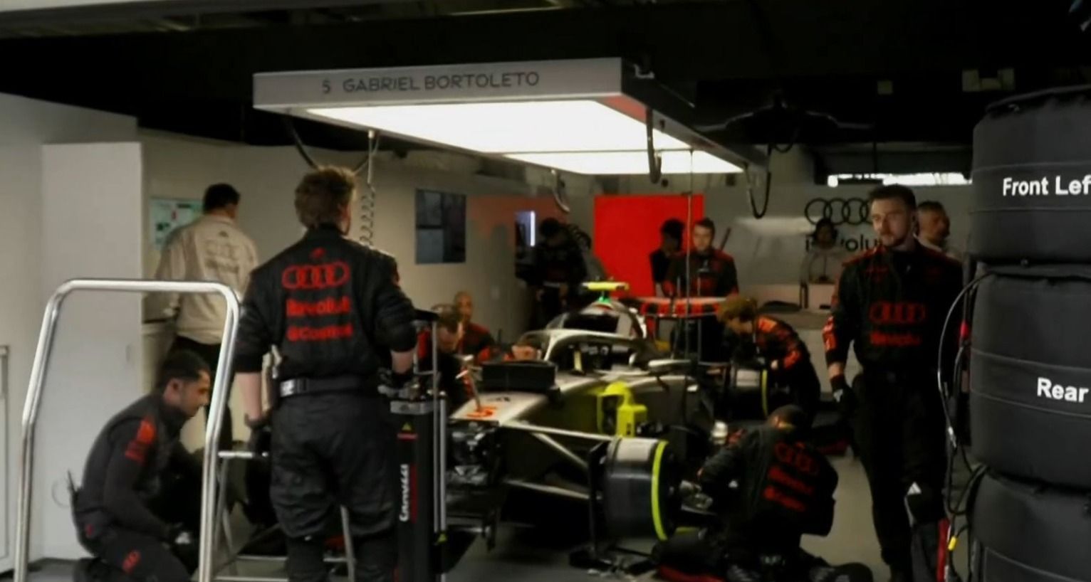 F1: com problemas no carro, brasileiro Gabriel Bortoleto não larga no GP da China