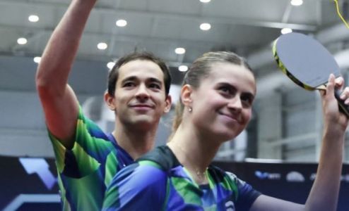 Hugo Calderano e Bruna Takahashi vão disputar título em Singapura