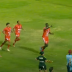 Uberaba abusa de chances perdidas, mas bate Araguari pela Segunda Divisão do Mineiro