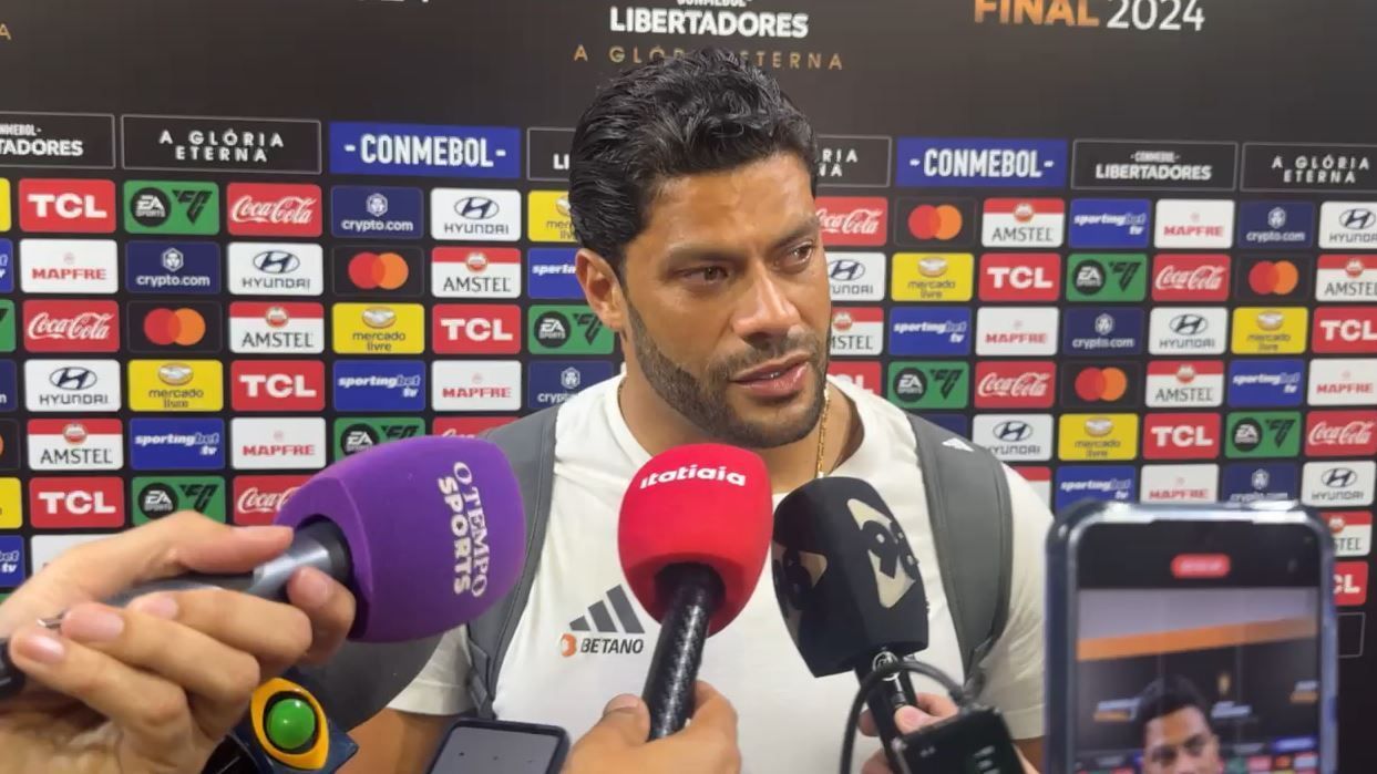 Emocionado, Hulk revela sentimento com Atlético fora da Libertadores e fala de futuro