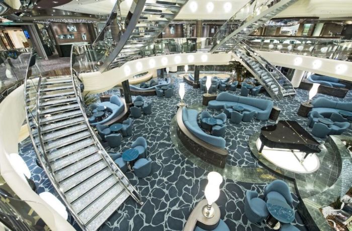 Parte interna do cruzeiro