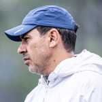 Fábio Carille deixa comando do Santos após título da Série B do Brasileiro
