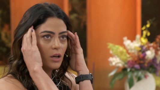 Carol Castro relatou que confundiu doença com sinusite após fortes dores de cabeça e na face