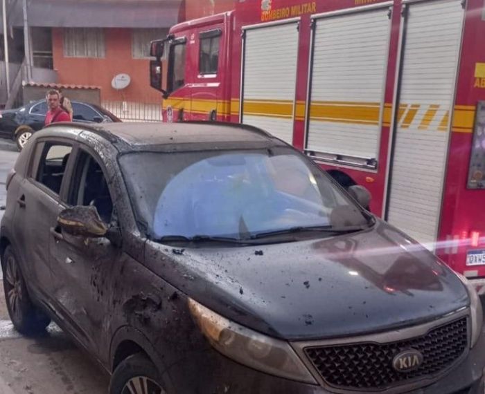 Carro Incêndio Estofadora Ipatinga.jpeg