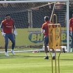 Cássio treina e pode ficar à disposição no Cruzeiro; atacante não vai a campo