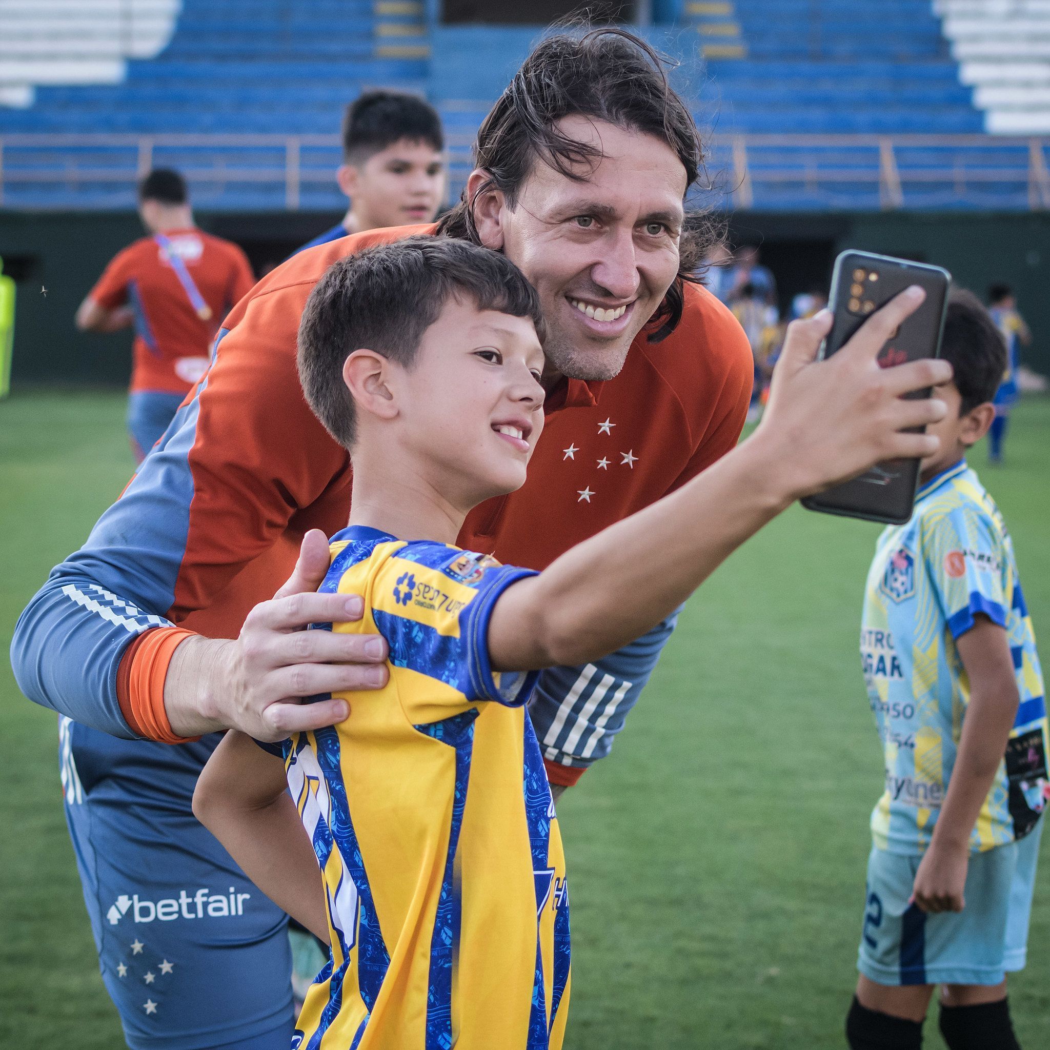 Cruzeiro faz penúltimo treino antes de final, e Diniz tem dúvida no meio-campo