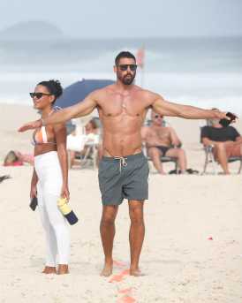 Bella Campos e Cauã Reymond gravam cenas em 'Vale Tudo'