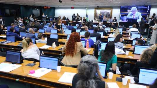 8 de janeiro: PL buscará garantir quórum para tocar projeto sobre anistia na CCJ da Câmara | CNN Brasil