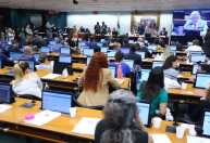 PEC que reduz maioridade penal de 18 para 16 anos é aprovada na CCJ da Câmara