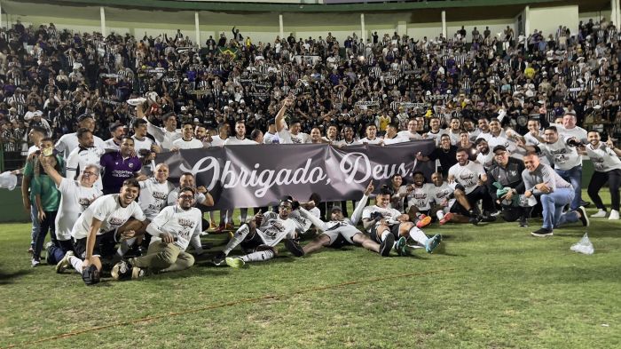 Time do Ceará comemora acesso à Série A do Brasileiro