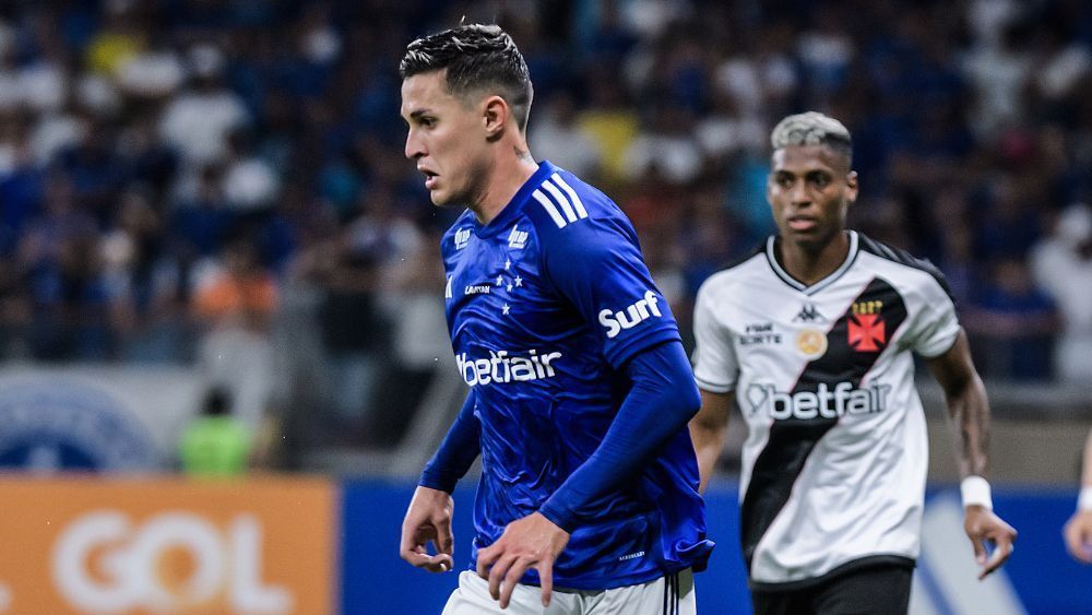 Auxiliar de Diniz analisa empate do Cruzeiro com Vasco e projeta futuro de Vital