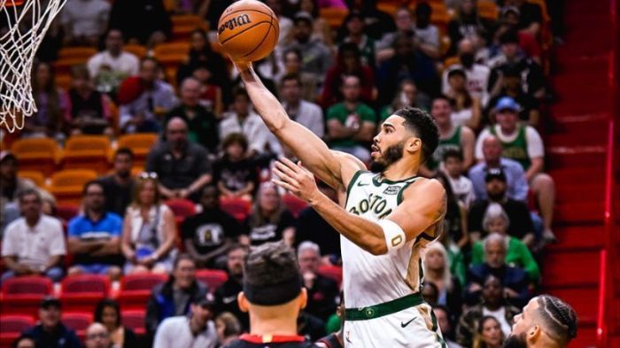 Boston Celtics, de Jayson Tatum, terá o Miami Heat pela frente na primeira rodada
